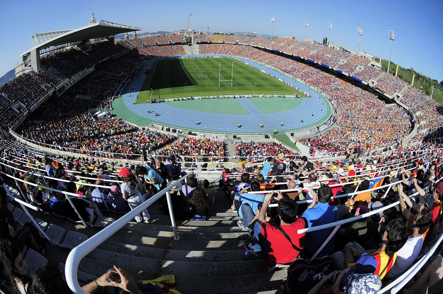 АТМОСФЕРА С МЕЧА ПЕРПИЊАН - ТУЛОН: Поглед на трибине Олимпијског стадиона у Барселони.